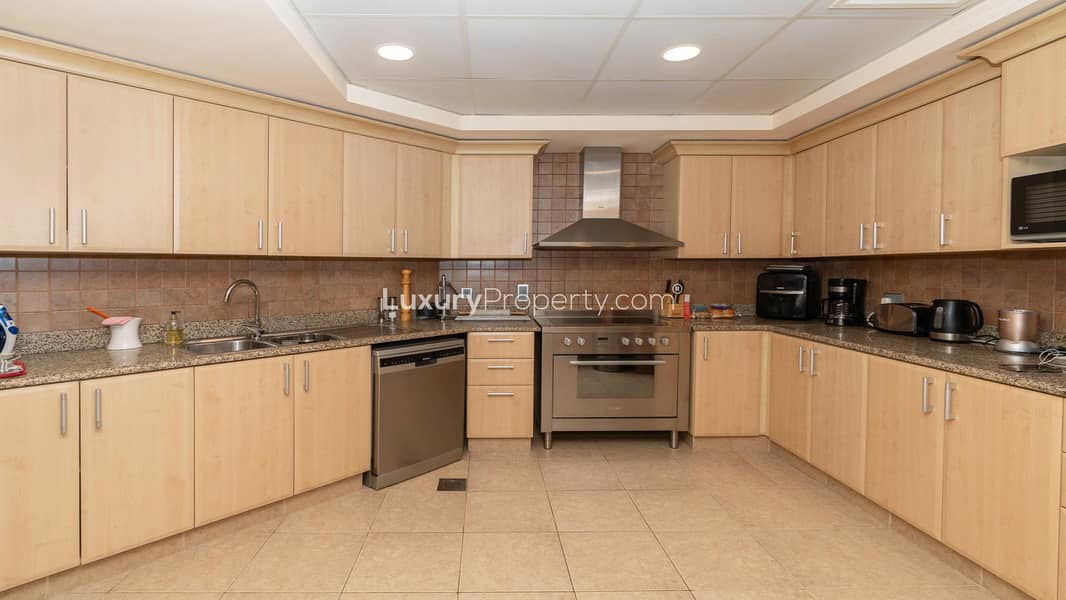 3 Bedrooms | High Floor | Private Beach - Image 7