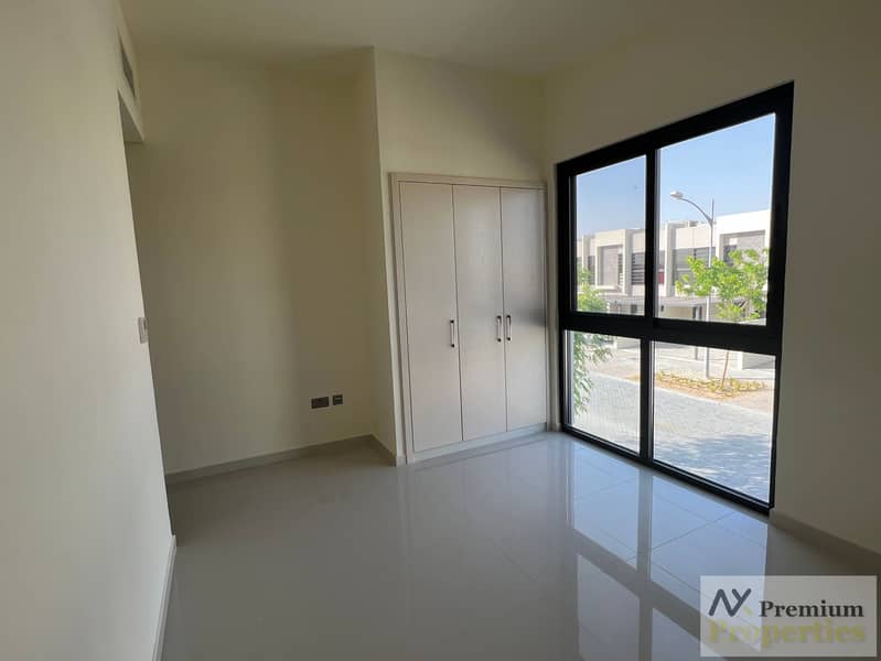 MAID ROOM 3 BEDROOM | CORNER UNIT WITH LARGE BAKYARD - Image 10