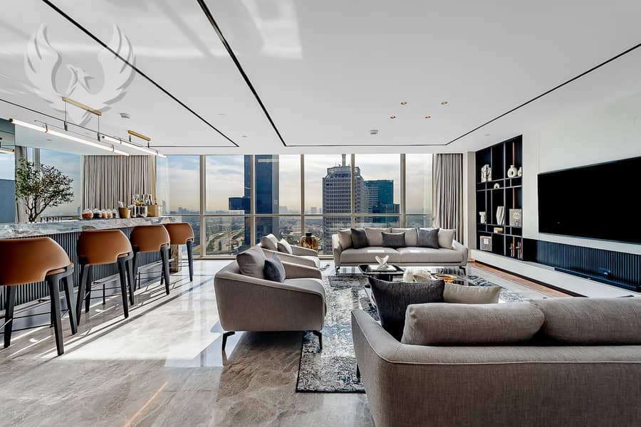 Skyline Living, Panoramic View, Club Lounge Access