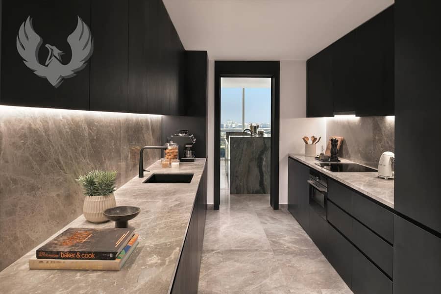 Skyline Living, Panoramic View, Club Lounge Access