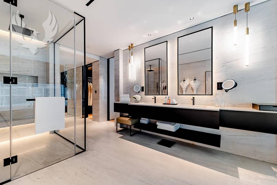 Skyline Living, Panoramic View, Club Lounge Access - Image 9