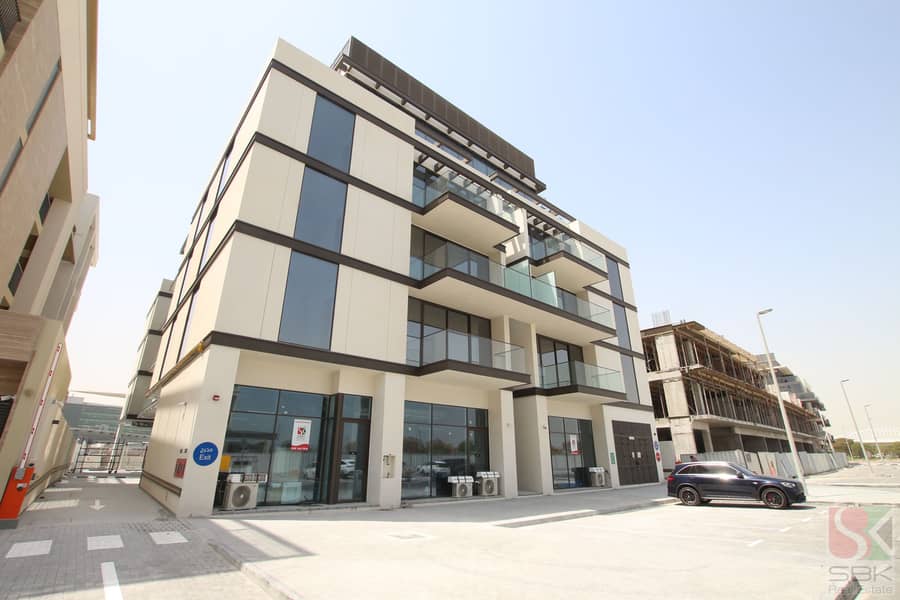 Brand New Flat With Close Kitchen