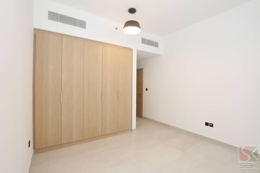 Brand New Flat With Close Kitchen - Image 8