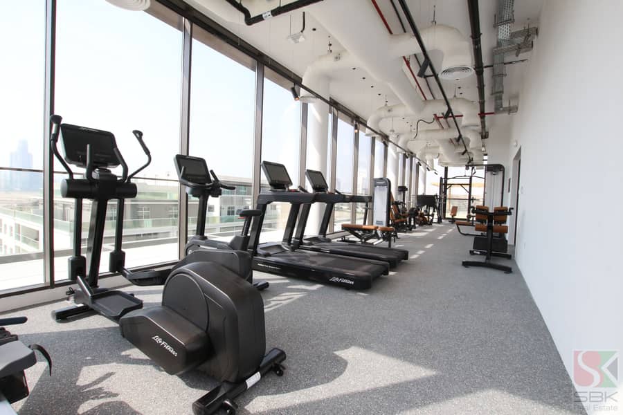 Brand New Flat With Close Kitchen - Image 10