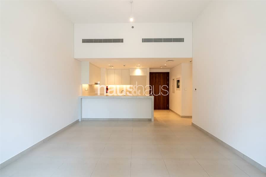 Spacious Unit | Large Outdoor Terrace | Brand New - Image 6