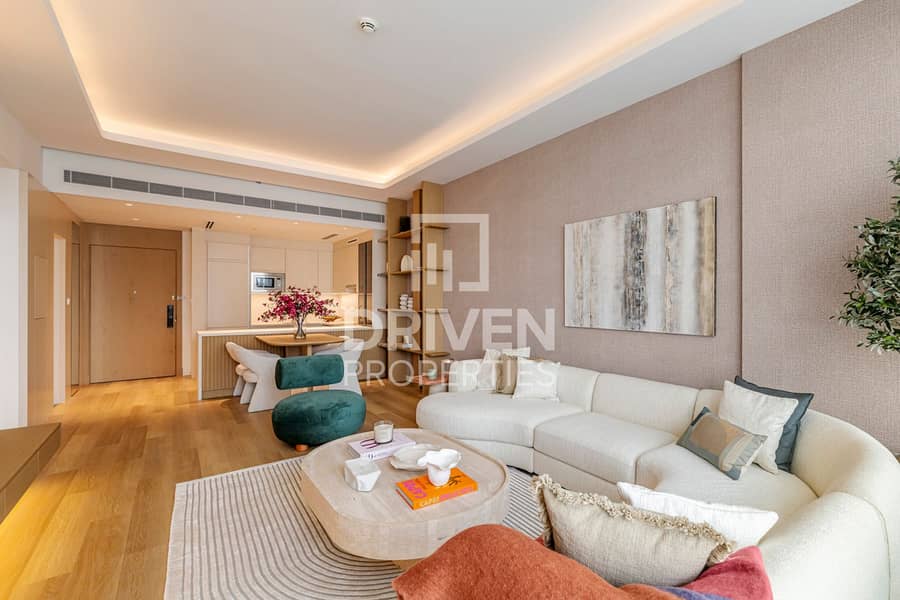 Lavish | Upgraded and Furnished | Canal View