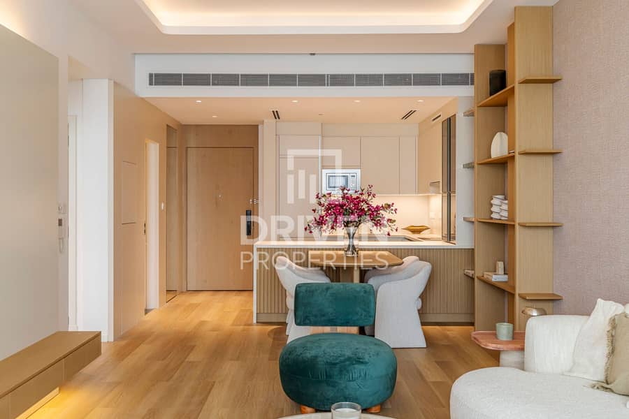 Lavish | Upgraded and Furnished | Canal View