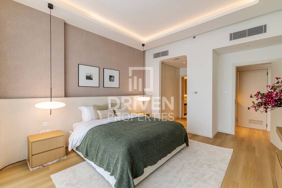 Lavish | Upgraded and Furnished | Canal View - Image 8