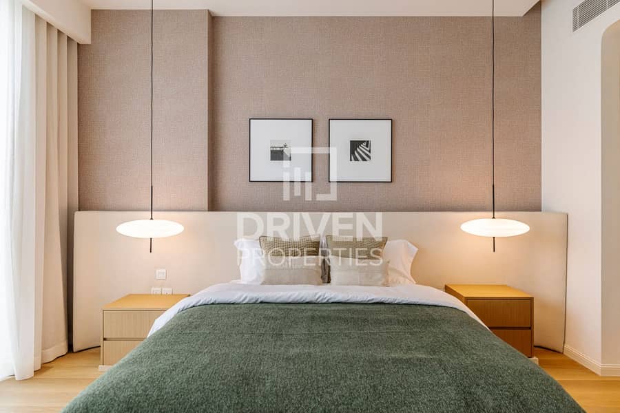 Lavish | Upgraded and Furnished | Canal View - Image 14