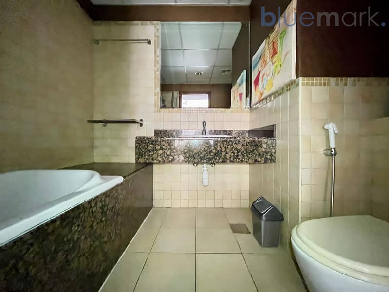 HIGH FLOOR || MARINA VIEW || HUGE LAYOUT - Image 17