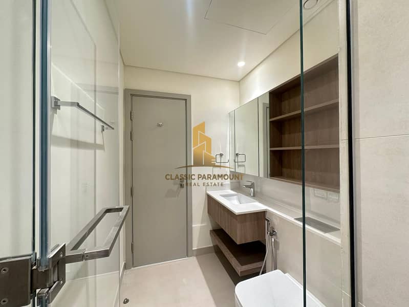 Prime Location | Near Amenities | Single Row - Image 12