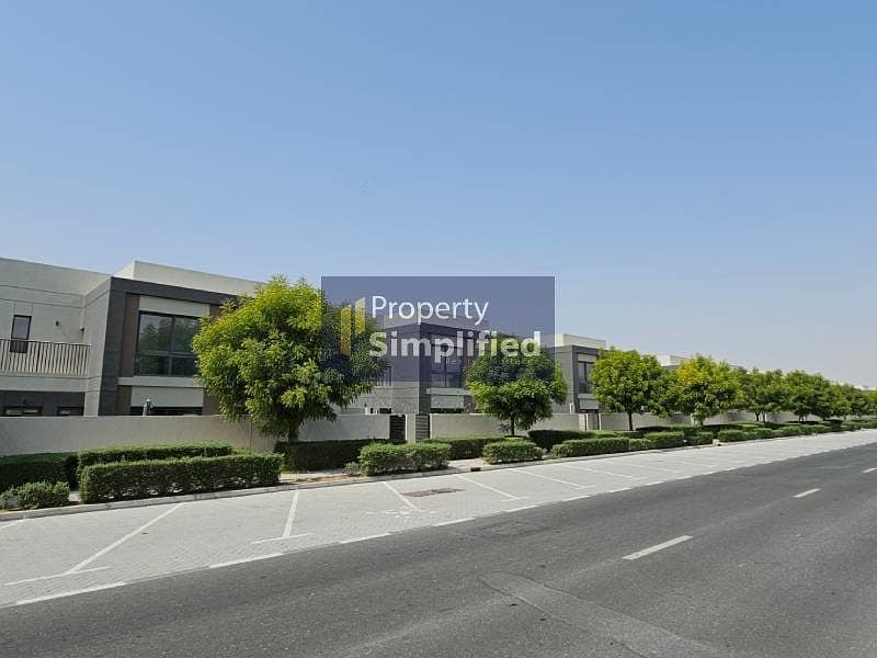 Brand New | Ready | Spacious Middle Unit + Garden