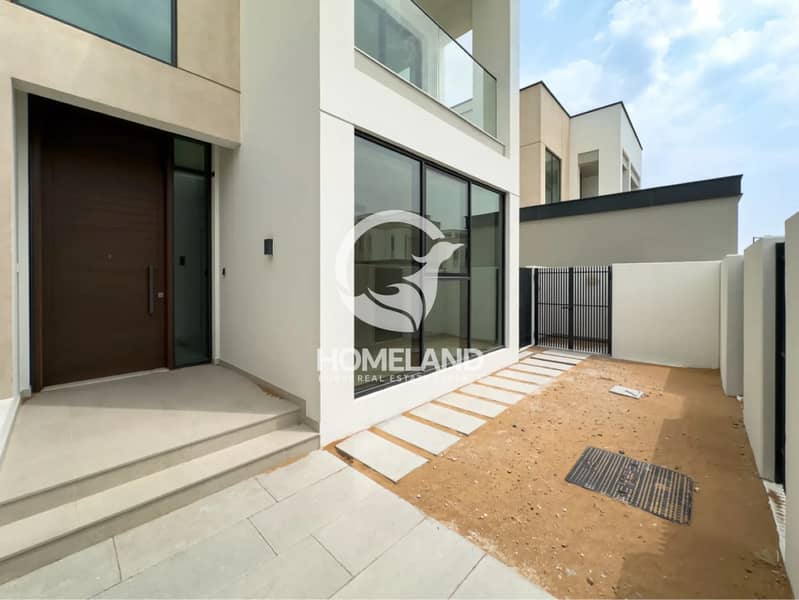 Green Belt | Vacant Ready to move in | Brand New