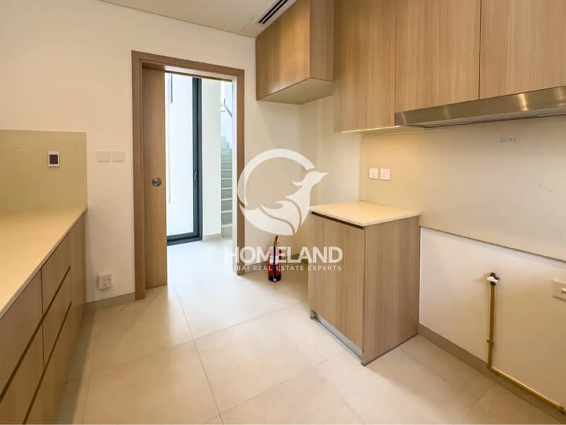 Green Belt | Vacant Ready to move in | Brand New - Image 11