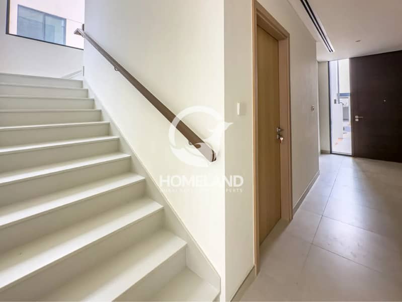 Green Belt | Vacant Ready to move in | Brand New - Image 14