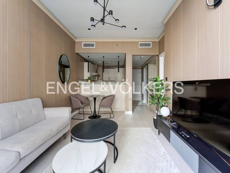 Prime location | West Beach Access | Modern Design