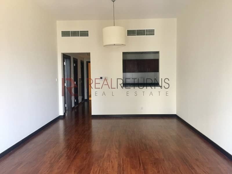 Specious Condition 1 Bed |!Unfurnished+ Chiller Free