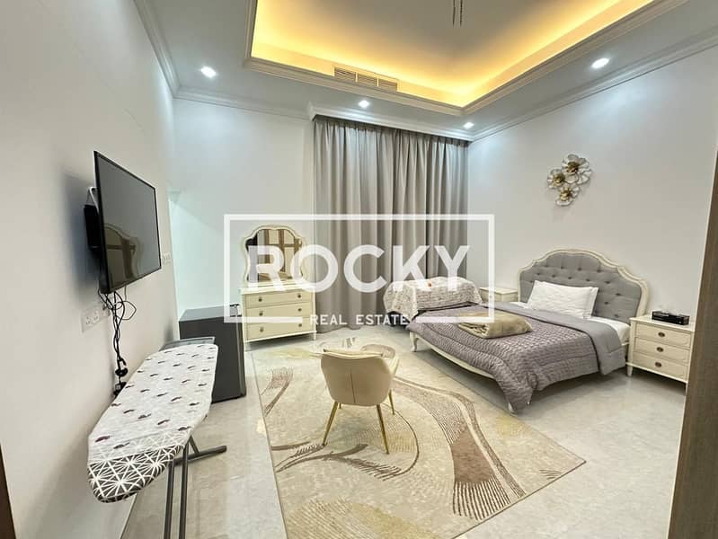 Luxurious 8-bedroom Villa | Al Warqa 4 - Image 6