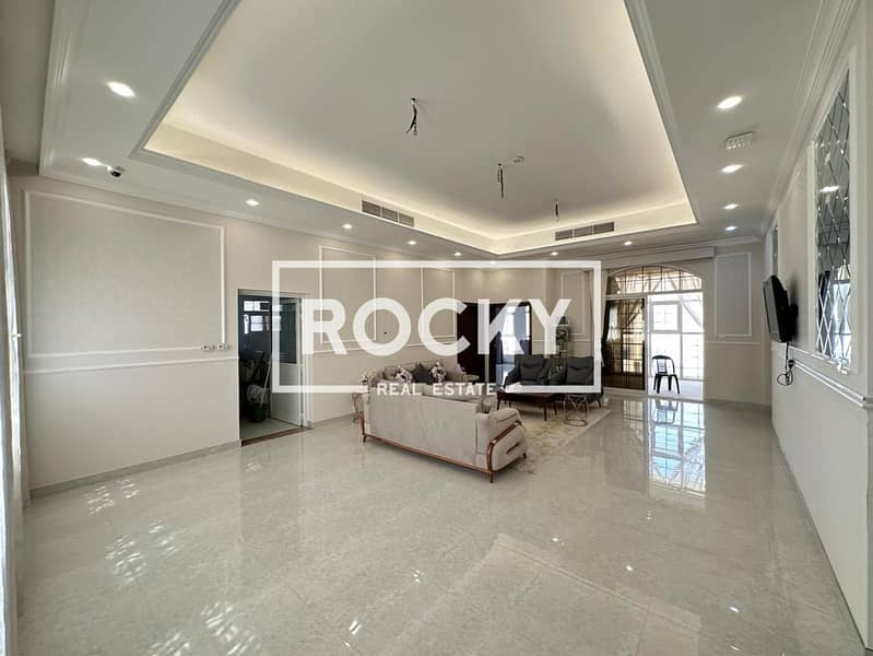 Luxurious 8-bedroom Villa | Al Warqa 4 - Image 15