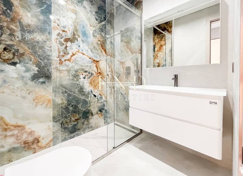 One of a kind | Single Row | 3Bed + Maid - Image 15