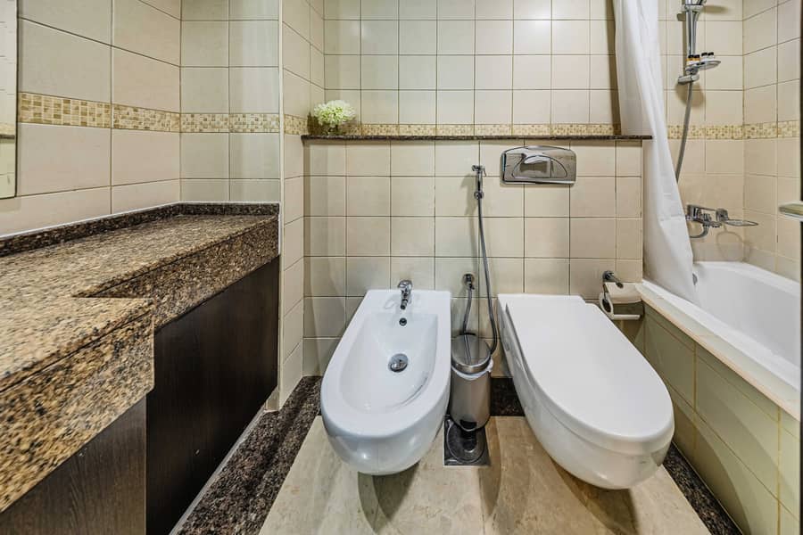 1 BD in Bay Central with the Iconic Marina Views - Image 37