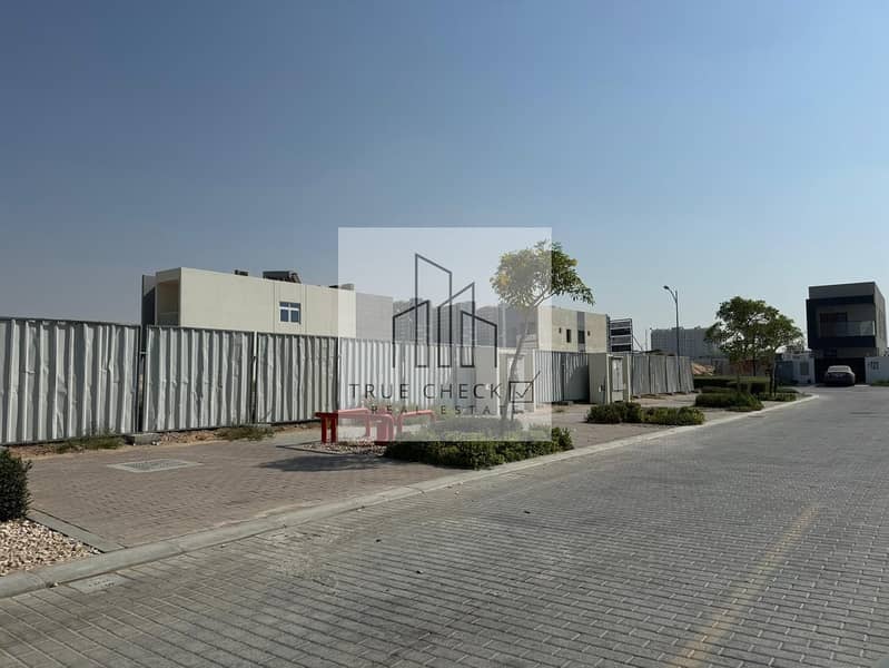 Big Plot Size | Good Location | Ready to Build | Corner Unit