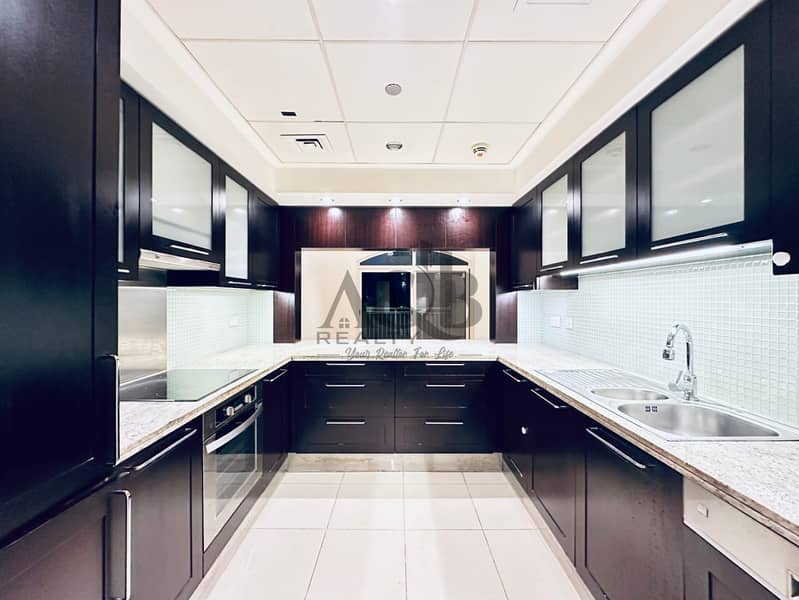 HUGE LAYOUT | POOL AND LAKE VIEW | LOW FLOOR - Image 14