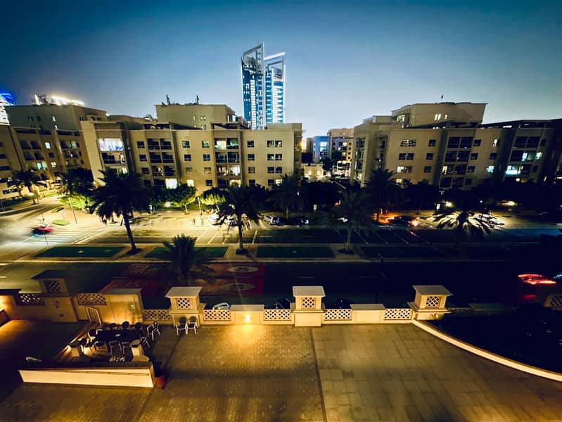 HUGE LAYOUT | POOL AND LAKE VIEW | LOW FLOOR - Image 21