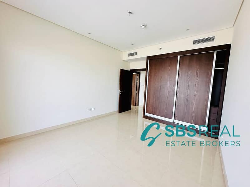 1 Bedroom | Hercules Tower | Living Legends