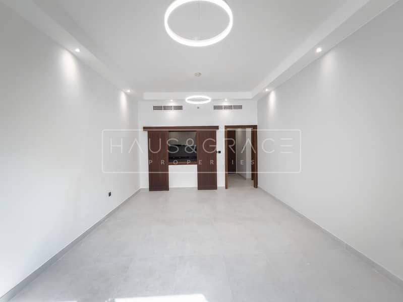 NEXT TO METRO SPECIOUS 2BR APT READY TO MOVE IN