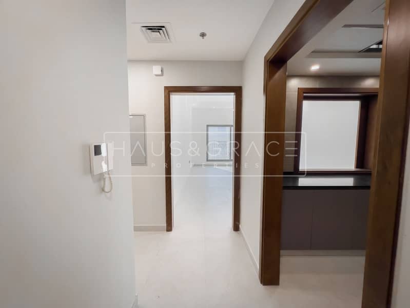 NEXT TO METRO SPECIOUS 2BR APT READY TO MOVE IN