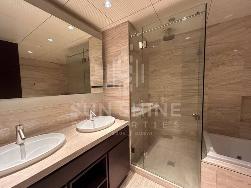 Single Lift Access | Fountain View | vacant - Image 8