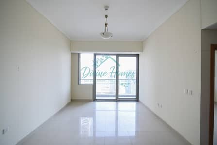 Amazing Location | Chiller Free | Nice Building Amazing Location | Chiller Free | Nice Building