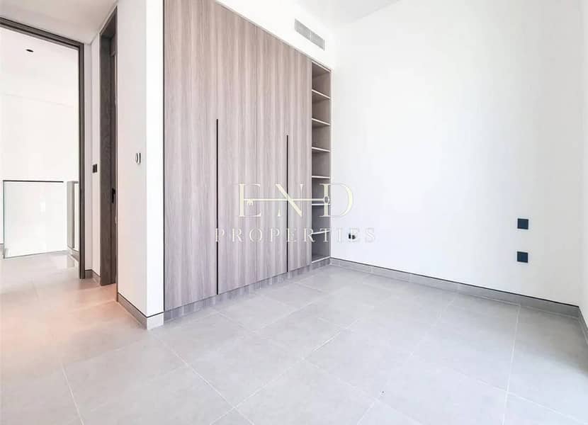 Family Retreat | Ready to Move In | Premium Plot - Image 6