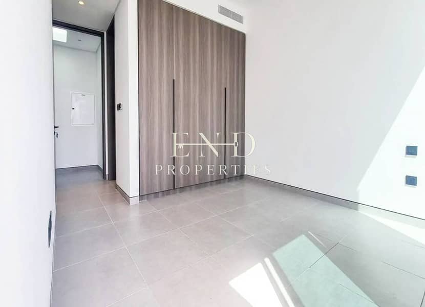 Family Retreat | Ready to Move In | Premium Plot - Image 8