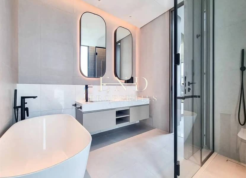 Family Retreat | Ready to Move In | Premium Plot - Image 11