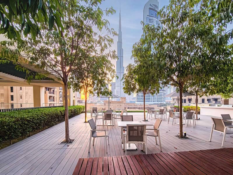 2BD Apt Burj View, Near Dubai Mall, Ideal for 6 - Image 6