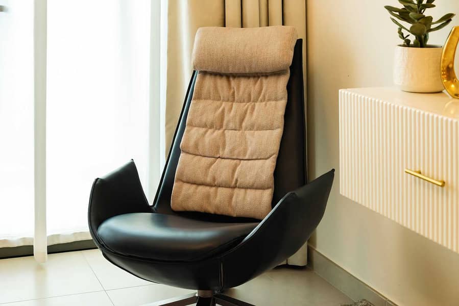 2BD Apt Burj View, Near Dubai Mall, Ideal for 6 - Image 16