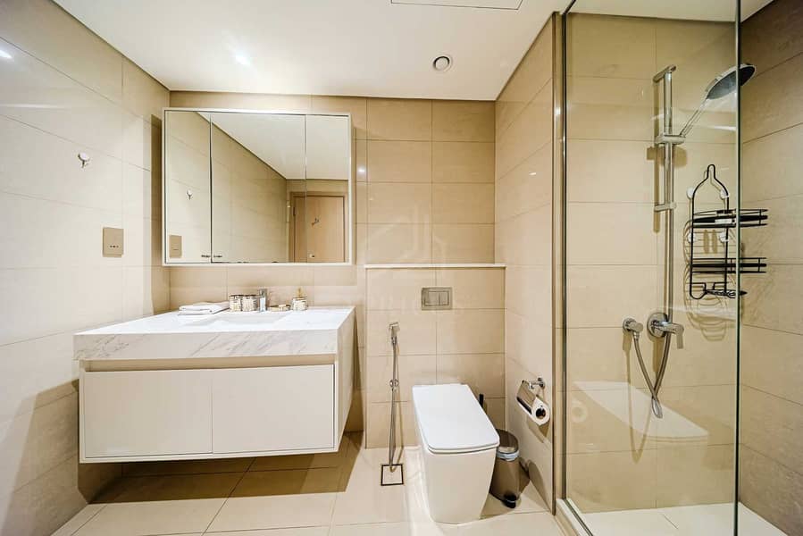 2BD Apt Burj View, Near Dubai Mall, Ideal for 6 - Image 23