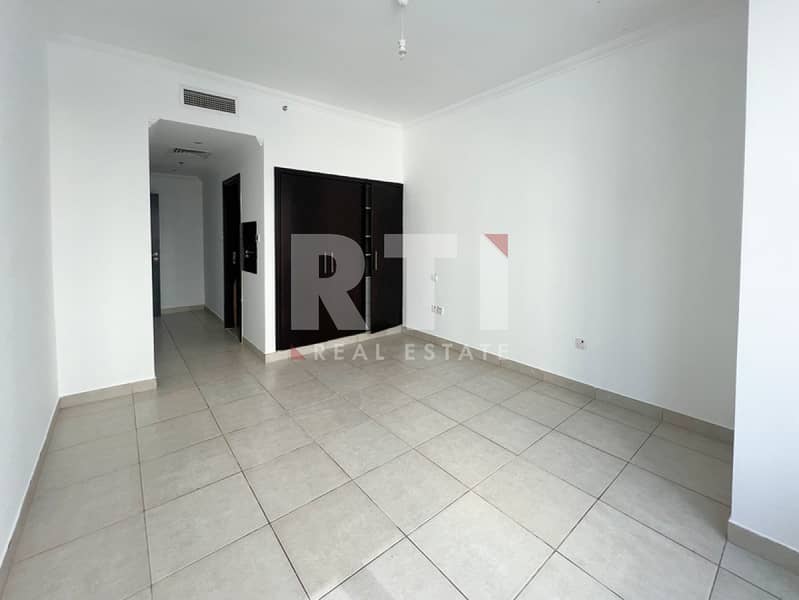 Prime Location | Pool Views | Unfurnished - Image 11