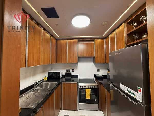 Quick Move-In | Elegant 3BHK Premium Furnished | Complete SZR View | Sheikh Zayed Road | Near Metro | Access to Dubai Mall & WTC - Image 9