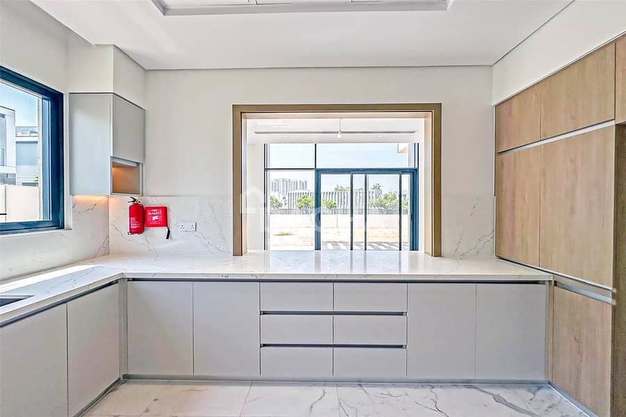 Upgraded | Modern | Independent Villa - Image 7