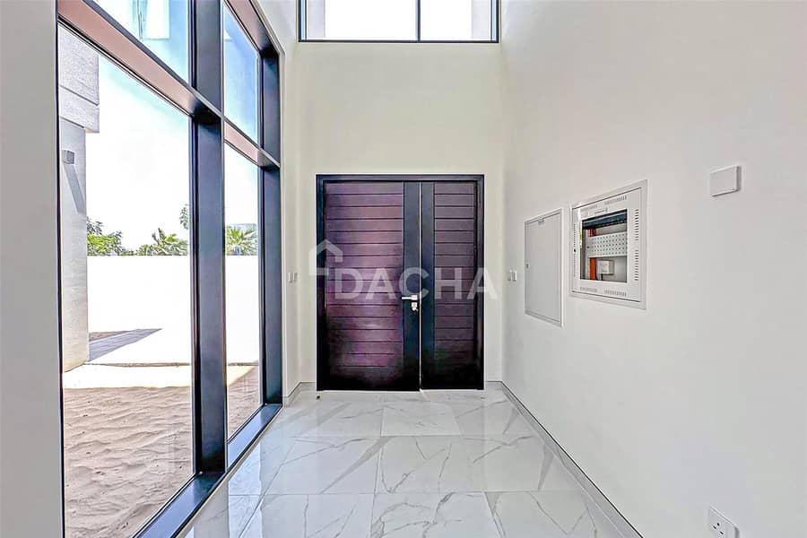 Upgraded | Modern | Independent Villa - Image 10