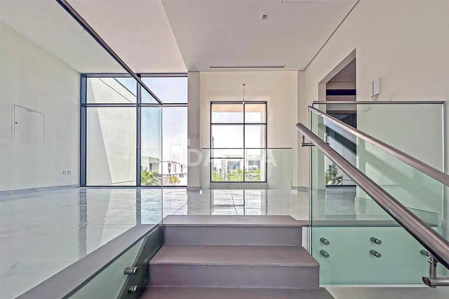 Upgraded | Modern | Independent Villa - Image 11