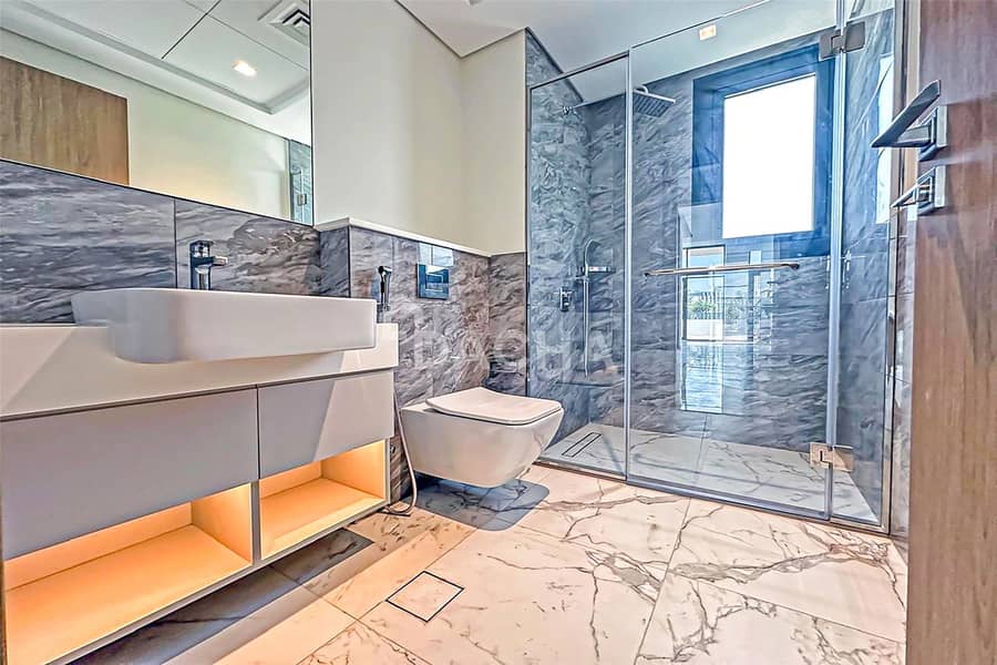 Upgraded | Modern | Independent Villa - Image 14