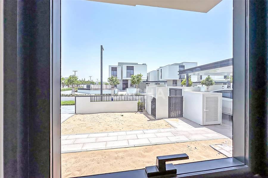 Upgraded | Modern | Independent Villa - Image 17