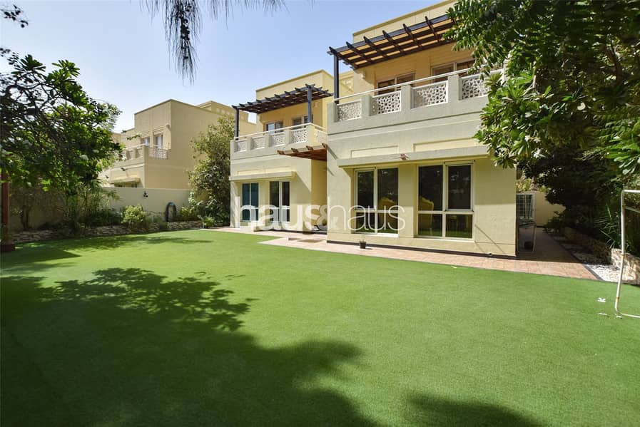 Type 6 | Pool Backing | Vacant On Transfer