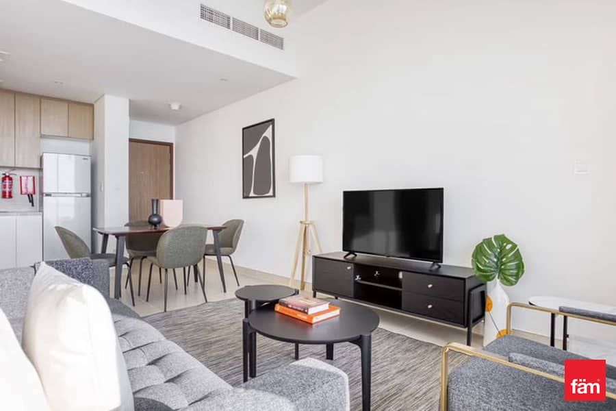 Furnished | Vacant | Modern | Sea and Palm View