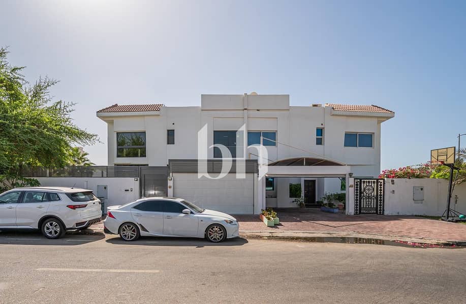 2 Adjacent | Spacious | 4 and 5 Bedroom Villas - Image 18