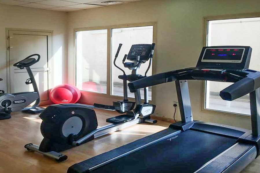 Upgraded 2BR Close to Metro and Marina Walk - Image 21